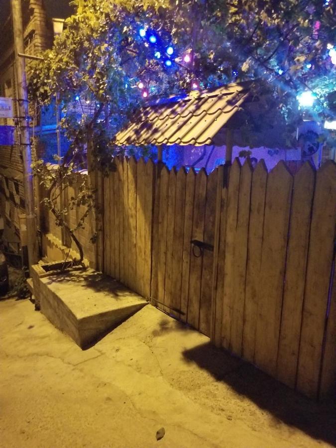 Guest House Zemeli تبليسي المظهر الخارجي الصورة